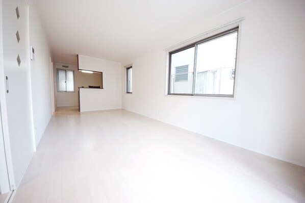 エルメゾン A棟の物件内観写真